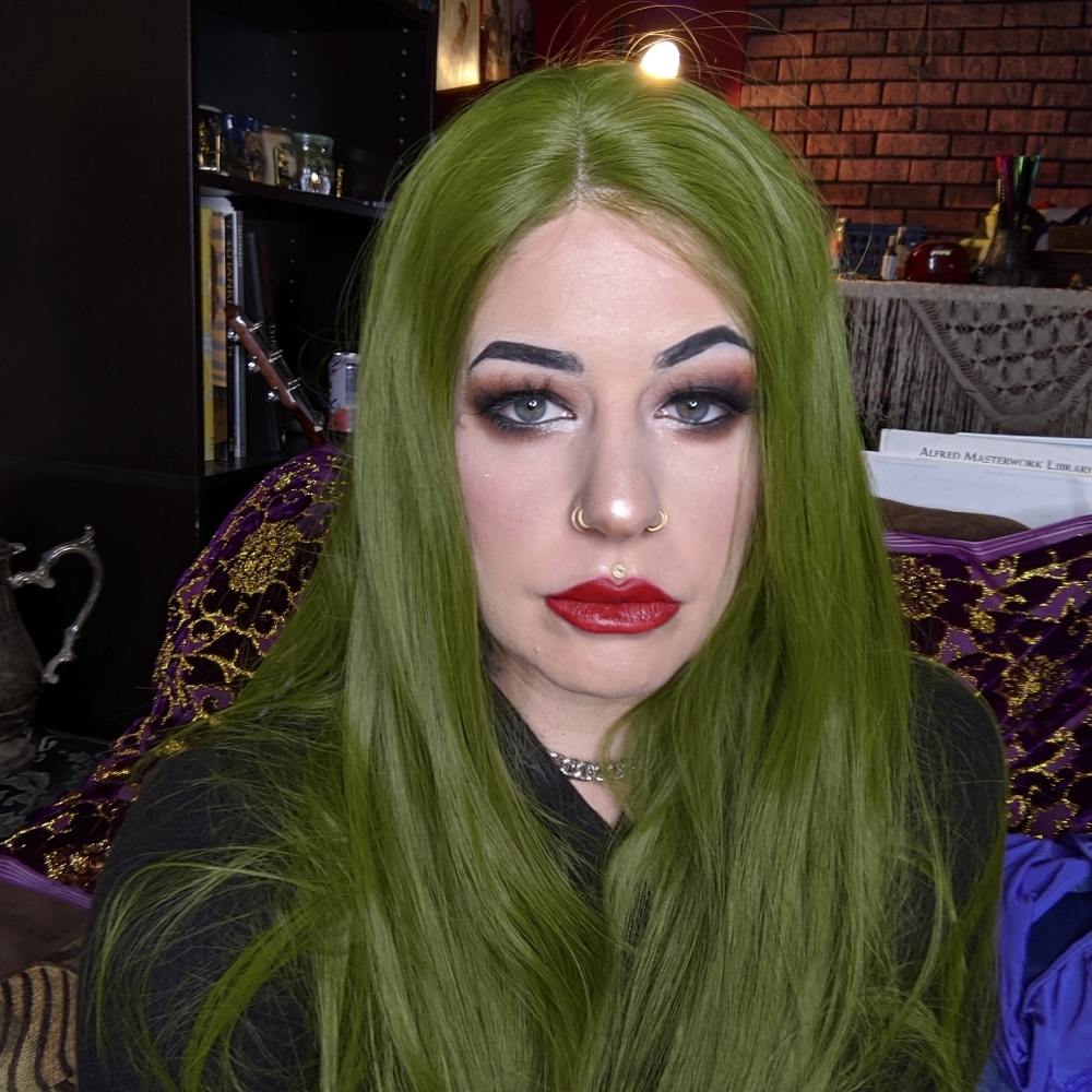 K'ryssma dark green wig lace front long